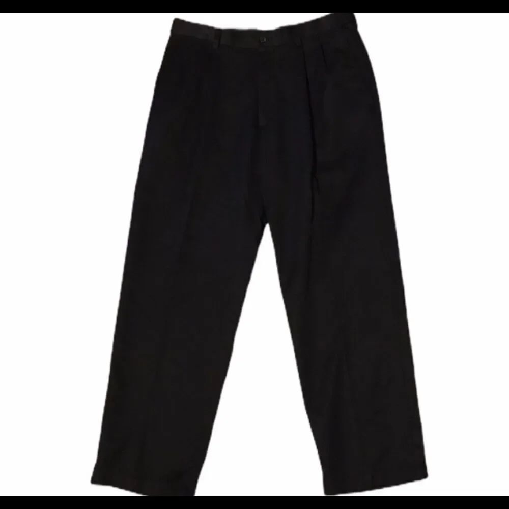 MENS 34x32 Black Haggar Slacks